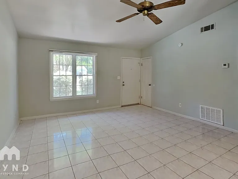 9062 Homewood Dr — Photo 5