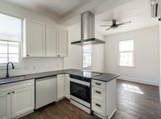 208 Metcalf St #101, New Bern, NC 28562