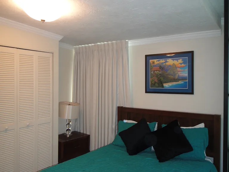 2211 Ala Wai Blvd #B801 — Photo 11