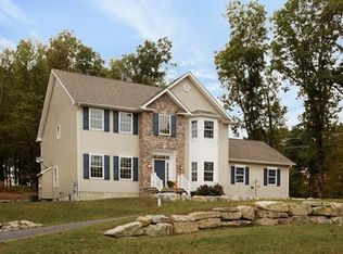 15 Squire Hill Rd, Long Valley, NJ 07853