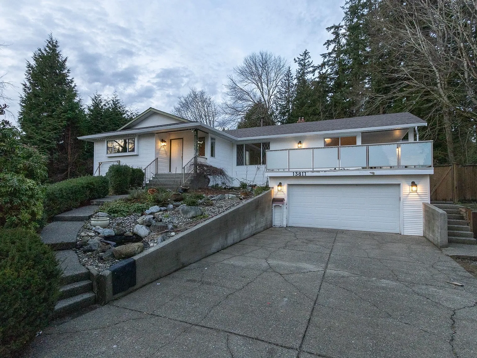 4 bed, 2000 sqft, $3,388 — Photo 1