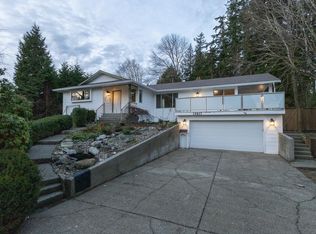 13811 27th Ave, Surrey, BC V4A2M6