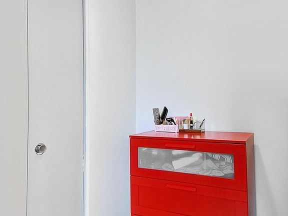 5th image of 196 Park Row #12E