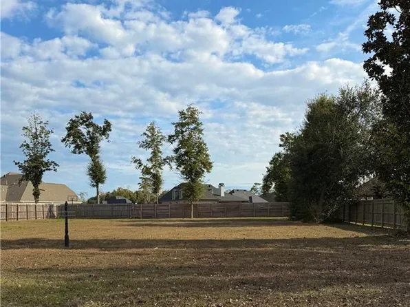 608 Dockside Dr, Slidell, LA 70461