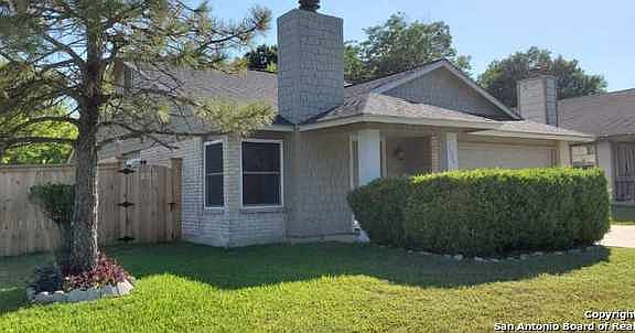 2nd image of 3526 Stoney Bluff St