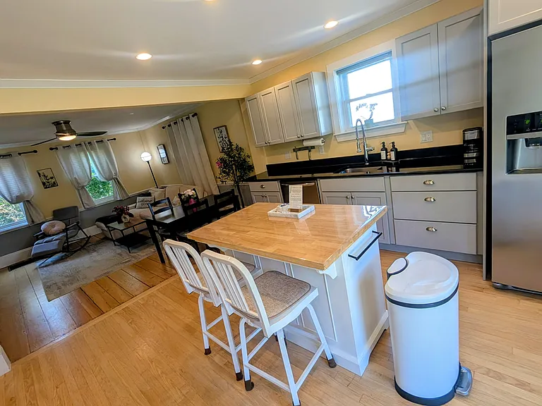 306 Riverside Ave #LEFT — Photo 12