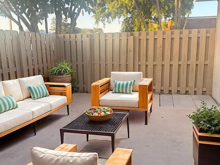 2622 NW 7th Ct — Photo 1