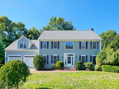 27 Darwin Ln, Walpole, MA, 02081