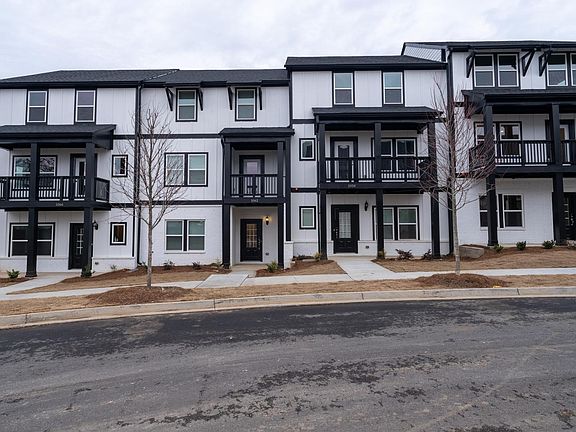 2nd image of 1062 Knoxboro Ln