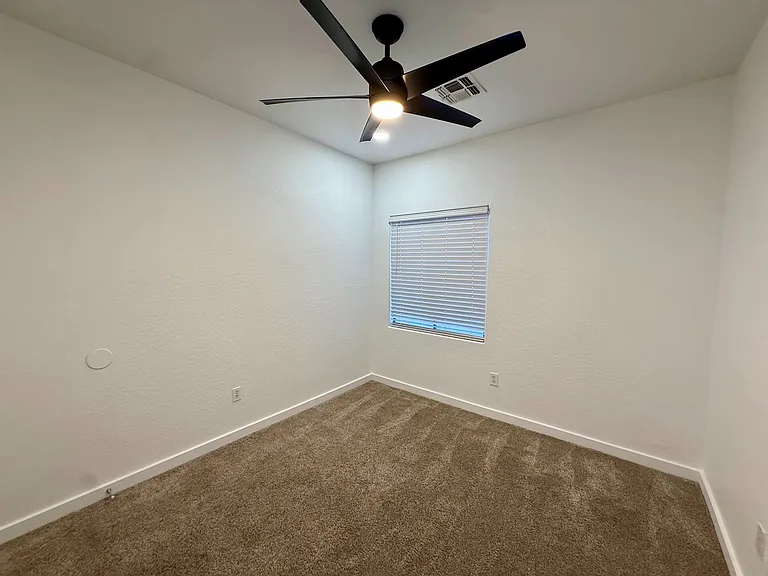15238 W Custer Ln — Photo 20
