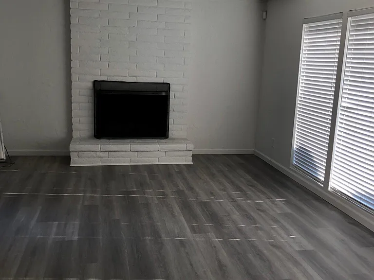 611 Brickyard Dr #611 — Photo 3