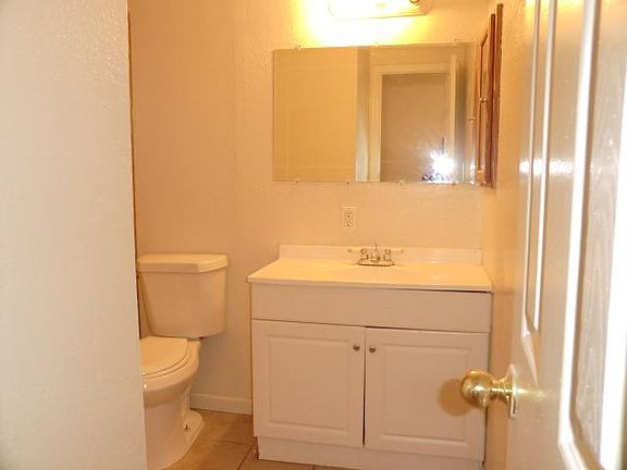 5th image of 1225 McKinley Dr APT 3