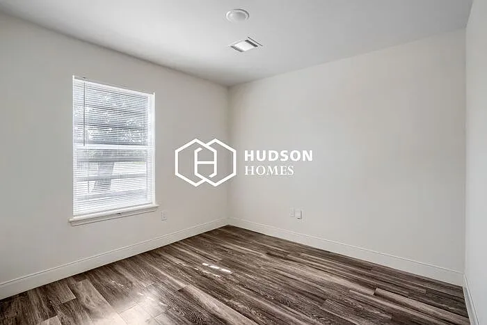 90 N Florida St — Photo 7