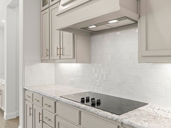 3rd image of 150 Waterview Dr