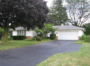 54 Peppermint Dr, Rochester, NY 14615