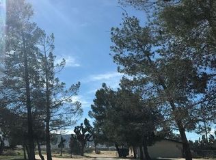 21825 Sioux Rd, Apple Valley, CA 92308