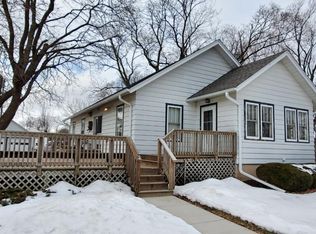 310 N Walnut Ave, Forreston, IL 61030