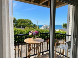 1179 Nantasket Ave APT 4, Hull, MA 02045