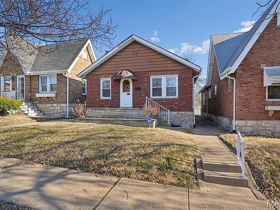 2nd image of 3929 Burgen Ave