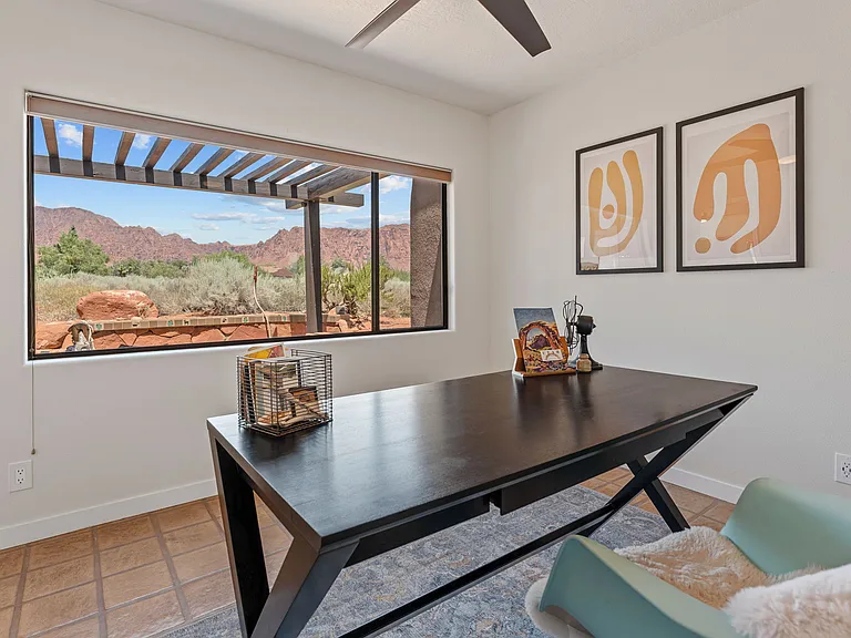 1411 W Sandhill Cir — Photo 23