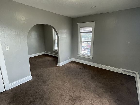 4th image of 516-518 W 6th St #516-1/2