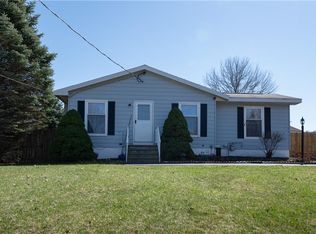 301 Walrath Dr, Chittenango, NY 13037