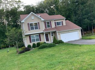 252 Kensington Dr, Bushkill, PA
