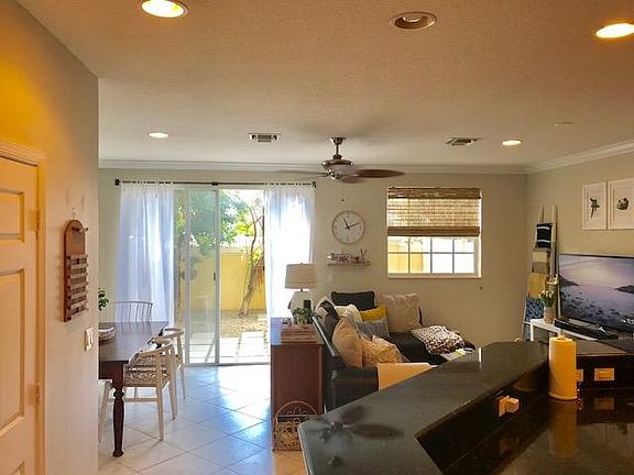 4th image of 568 Marbella Dr