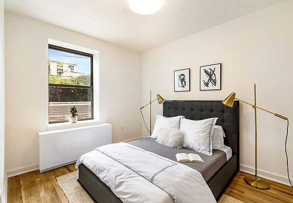 3rd image of 799 Jefferson Ave #2-A
