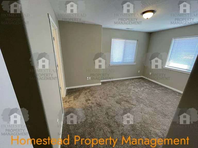 479 Broad St S — Photo 17