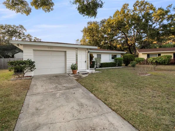 721 Cork St, Largo, FL 33770
