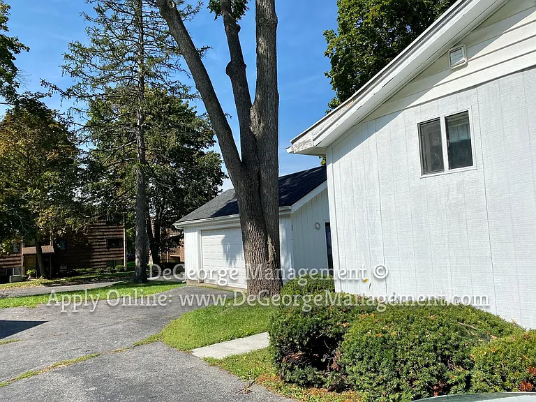 409 Madison St — Photo 8