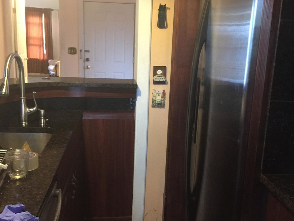 1st image of 154 Watson Ave #2