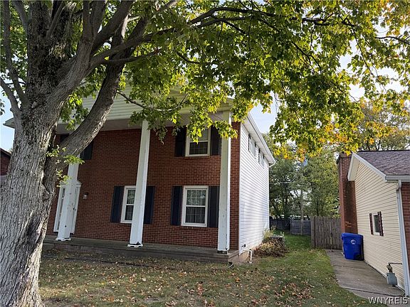 3rd image of 59 Pinewood Dr