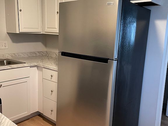 Kitchen - refrigerator