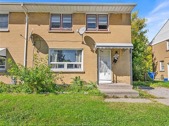 3rd image of 2290 Tecumseh Rd W