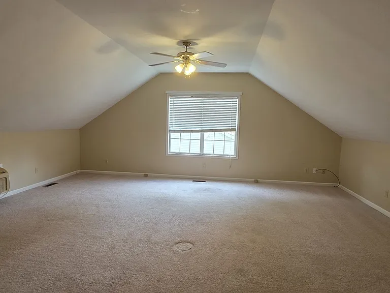 2180 Riverway Dr — Photo 9