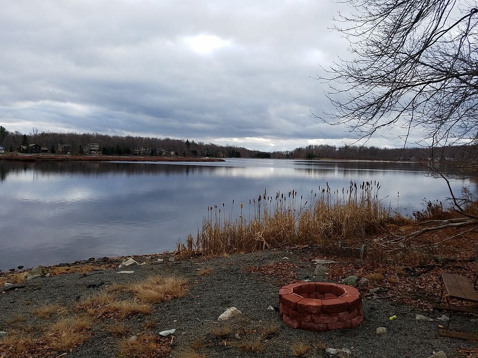 1st image of 2537 Waterfront Dr