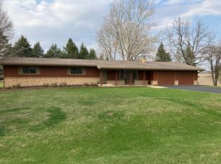 2396 Shaw Rd, West Brooklyn, IL 61378