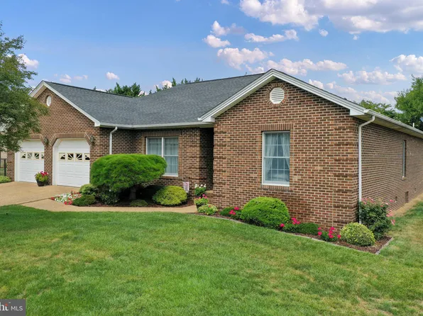 266 Periwinkle Ln, New Market, VA 22844