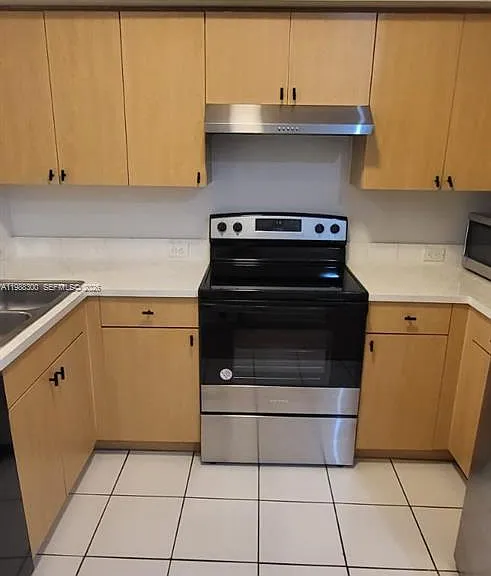 2921 NE 185th St #1202 — Photo 13