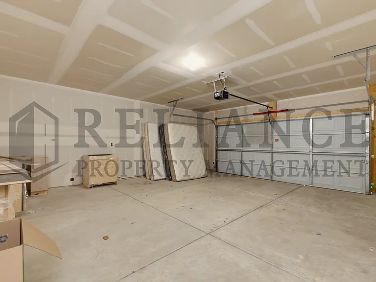 235 Arbor — Photo 41
