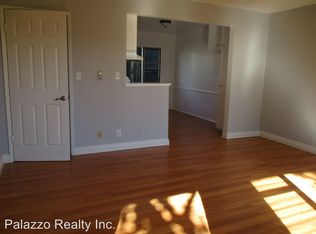 1840 Temple Ave APT B, Signal Hill, CA 90755