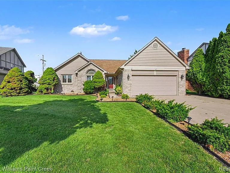 34335 Heartsworth Ln — Photo 3