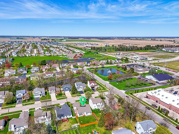 5th image of 1671 Meadowlark Ln
