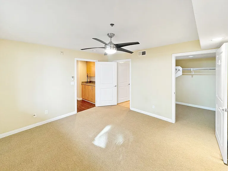 924 Hornblend St #101 — Photo 8