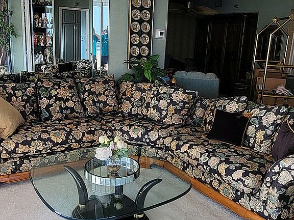 2nd image of 2413 Bayshore Blvd Unit 1006