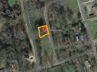 931 Rampart St, Palestine, TX 75801