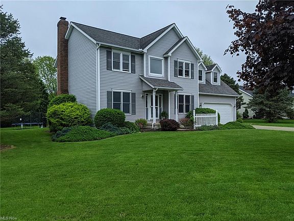 2nd image of 2626 Shamrock Way