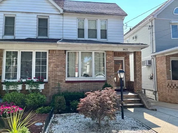 1822 Madison Pl, Brooklyn, NY 11229